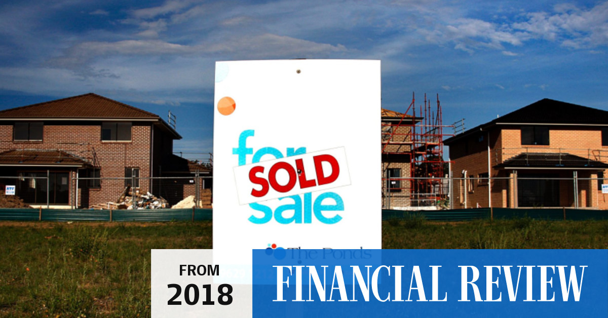 Sydney land prices fall for first time in two years as Melbourne hits